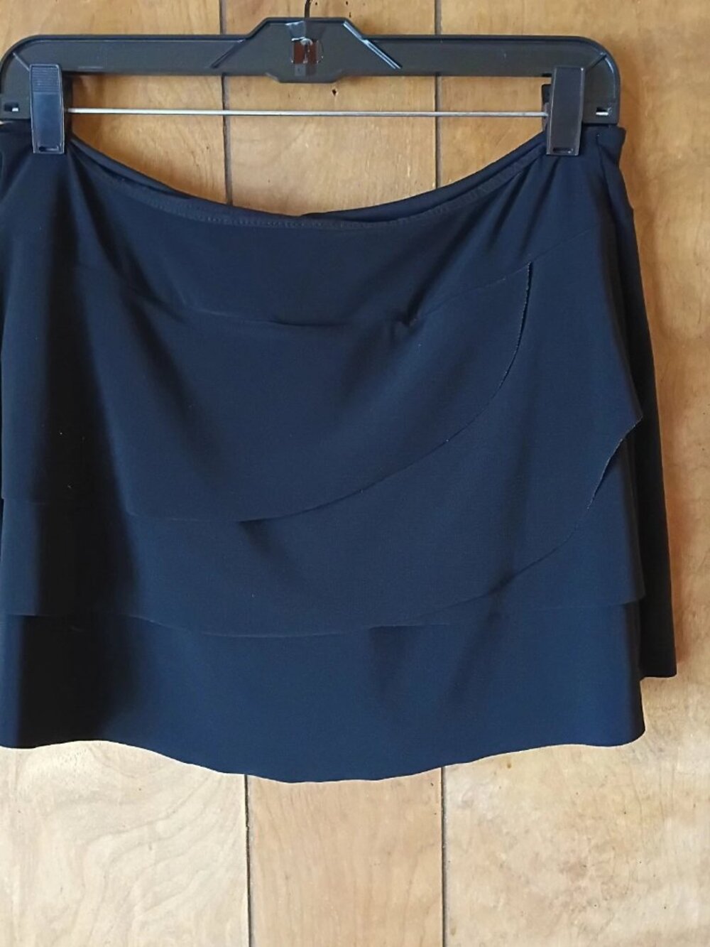 Miraclesuit Black Swim Skirt Bottoms Size 10 Layered Ruffle Swim Tummy Control
